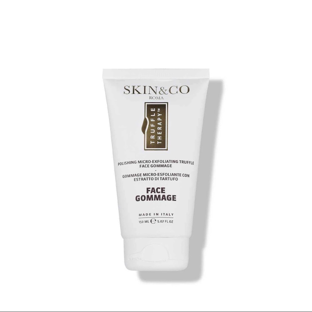 Polishing micro-exfoliating truffle face gommage